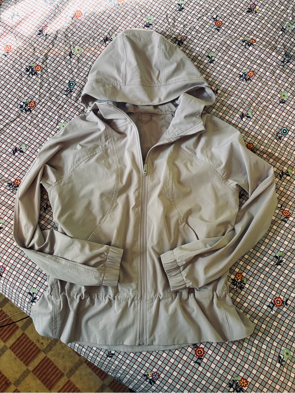 Lululemon athletica Light Mauve Hooded Women's Jacket